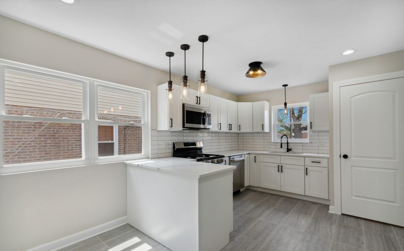 A Chicago kitchen we finished: full remodels